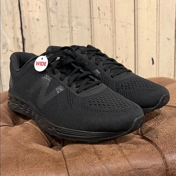 New Balance Black Athletic Sneakers fresh form - Picture 1 of 7